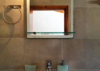 (5) Bathroom